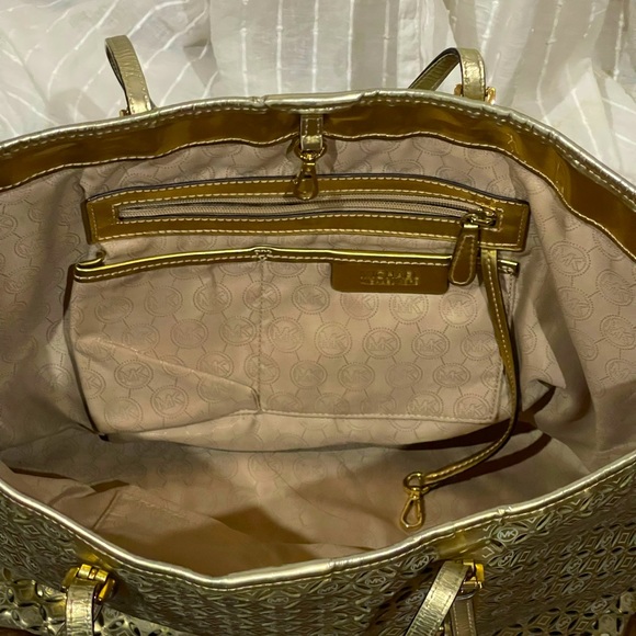 Limited Edition Michael Kors Flower Perforated Travel Tote with Gold Hardware - Picture 6 of 7